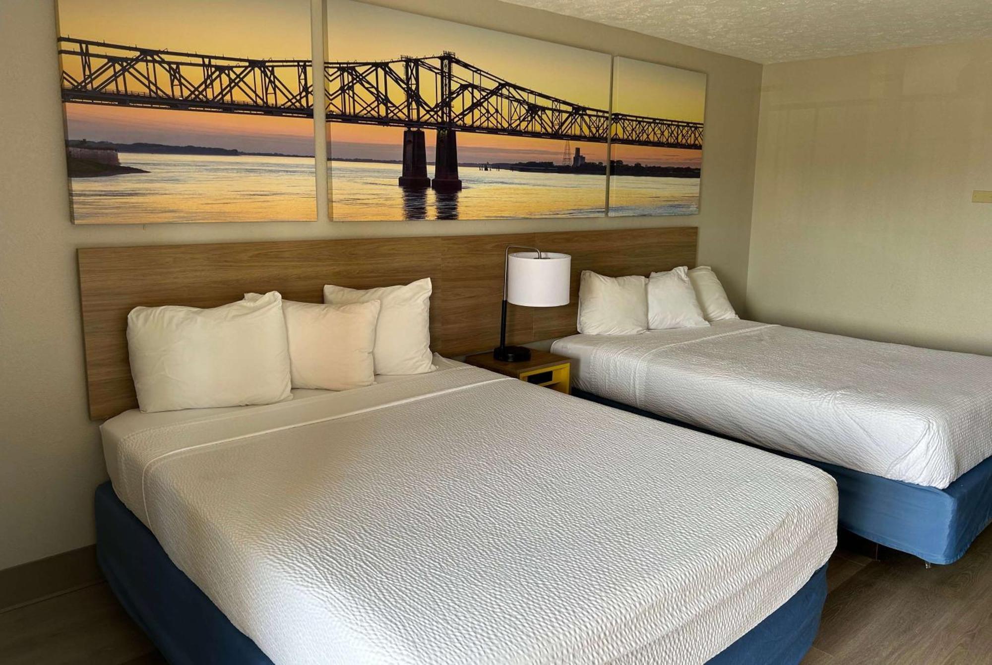 Days Inn By Wyndham Louisville Airport Fair And Expo Center Екстериор снимка